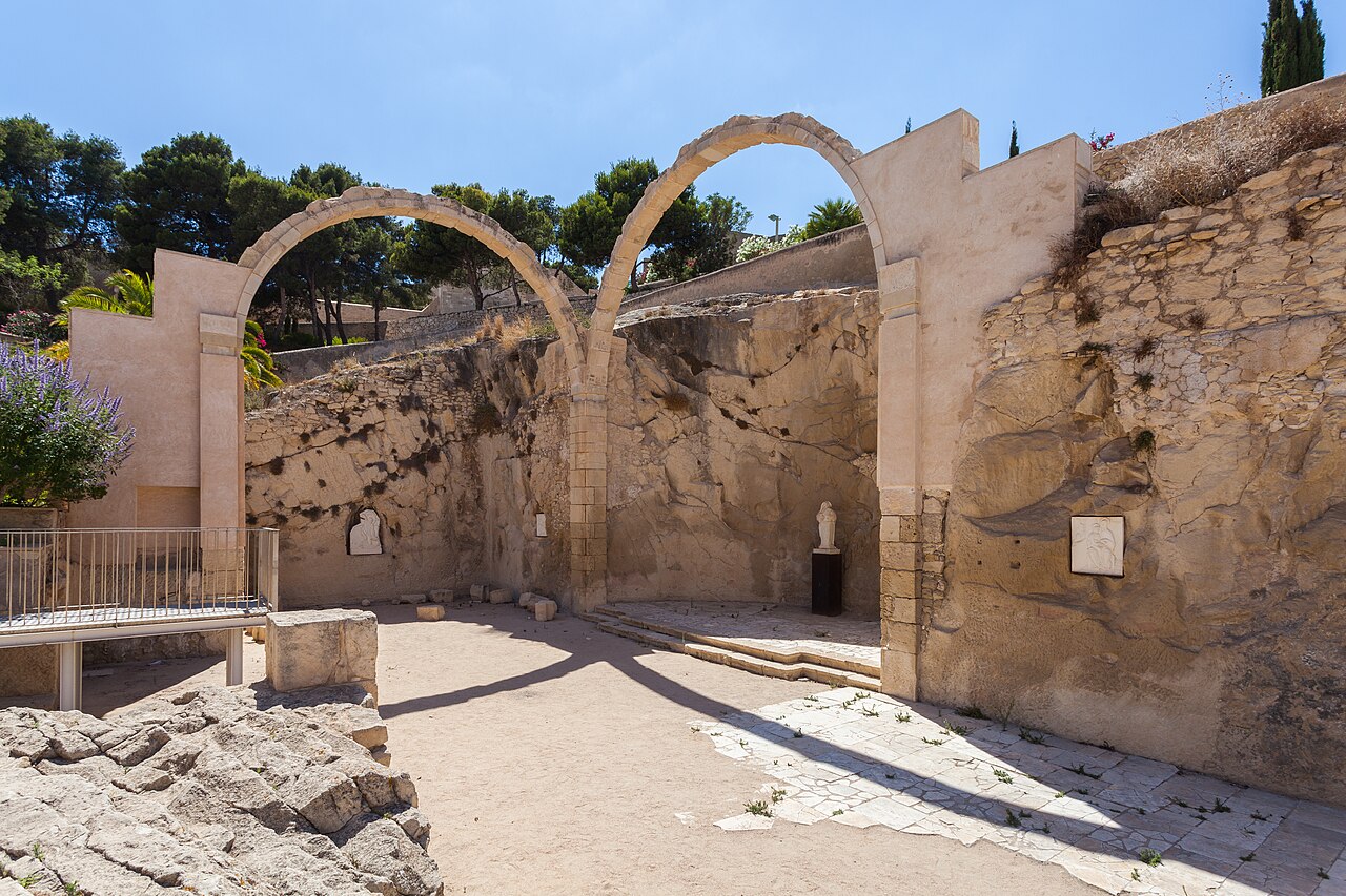 Stone arches at Santa Bárbara Castle